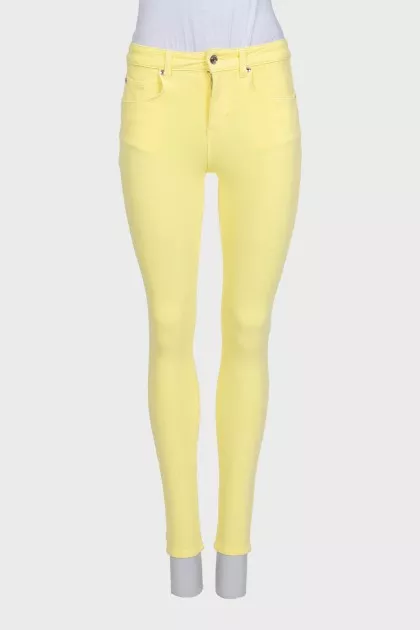 Low rise skinny jeans with tag
