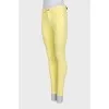 Low rise skinny jeans with tag