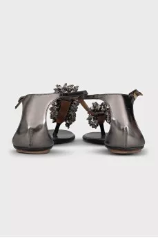 Leather sandals with silver decor