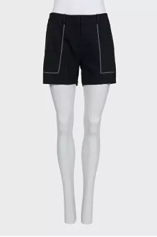 Black shorts with accent seam