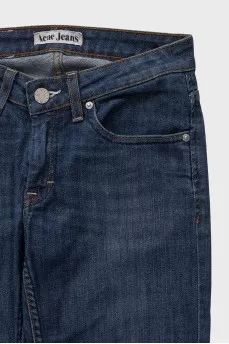 Low-rise blue jeans