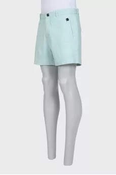 Men's shorts with small stripes