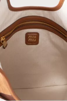 Коричневая сумка с фирменной вышивкой
