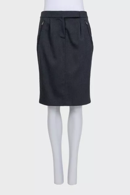 Skirt with zipped pockets
