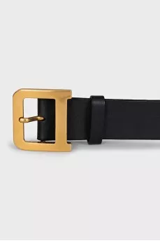 Leather belt with square buckle
