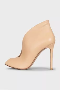 Beige Vamp ankle boots