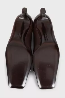 Brown leather high heel shoes