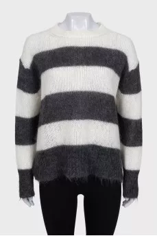 Black and white loose-fitting sweater