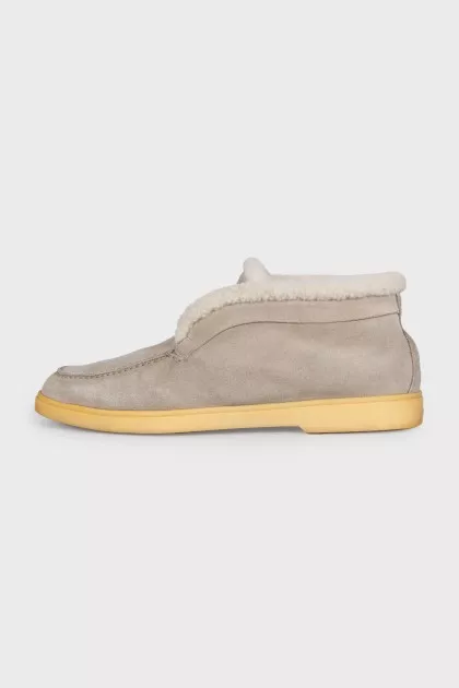 High suede loafers lined with fur