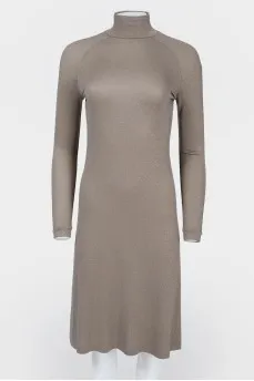 Brown fitted dress