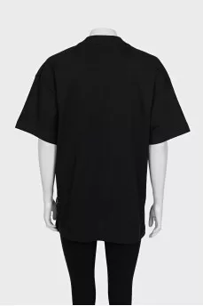 Oversized T-shirt with an accent print on the front