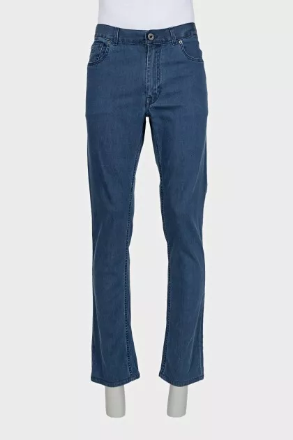 Men's blue jeans with patch pockets