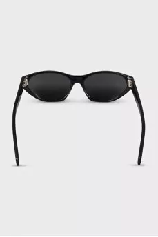 Black sunglasses with full tint