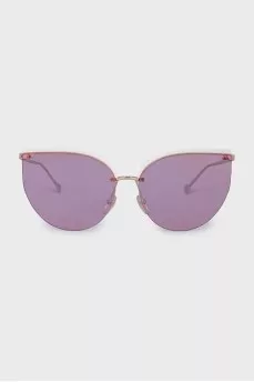 Cat eye sunglasses with pink lenses
