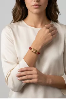 Leather bracelet with gold element
