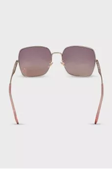 Sunglasses with pink lenses