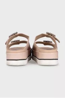 Leather flip-flops with rhinestones