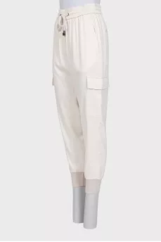 Beige sweatpants with pockets