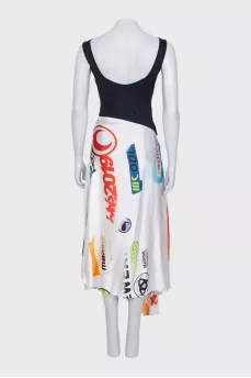 Dress with contrast pleated hem