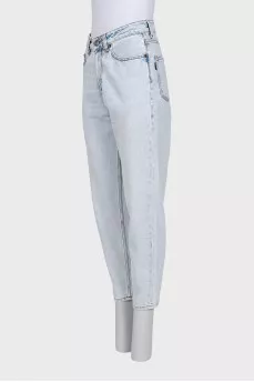 Джинсы mom fit голубого цвета на высокой посадке