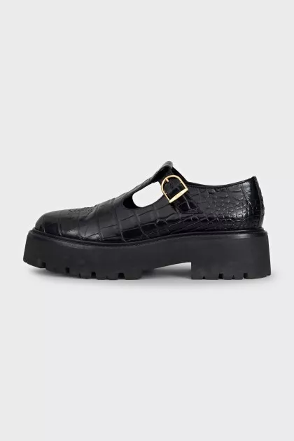 Black embossed leather shoes