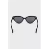 Cat-eye sunglasses with brand logo