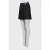 Large pleated skort with buckle