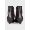 Коричневые ботильоны на каблуке kitten heel