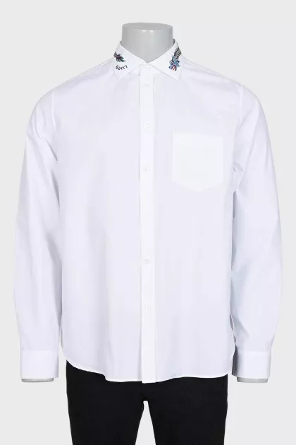 Men's shirt with embroidered collar