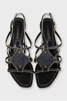 Leather sandals with embossed logo