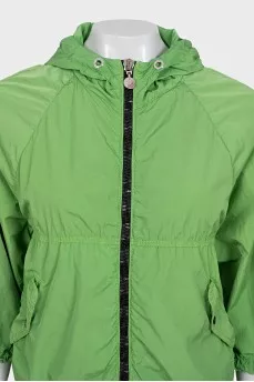 Green windbreaker with short sleeves