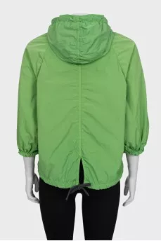 Green windbreaker with short sleeves