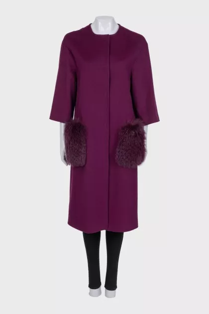 Straight-cut wool coat with fur pockets