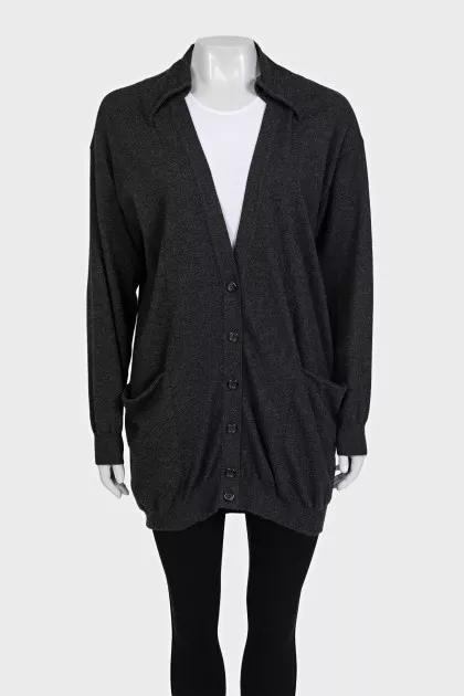 Cashmere cardigan with patch pockets