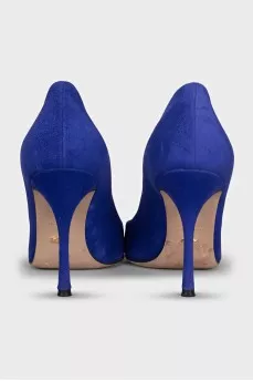 Blue suede pumps