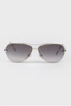 Sunglasses Aviators are brown