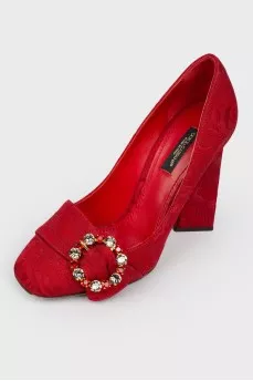 Red textile pumps with figured heels