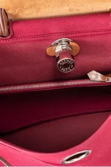 Сетчел червоного кольору Herbag 31