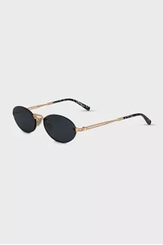 Oval sunglasses with full tint