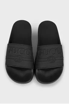 Black rubber flip-flops