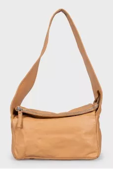 Leather shoulder bag with zipper