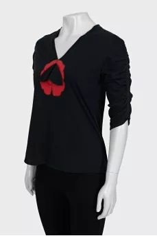 Black T-shirt with 3/4 sleeves