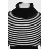 Cropped sweater with striped print