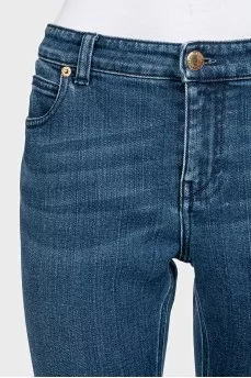 Blue skinny jeans with a mid-rise