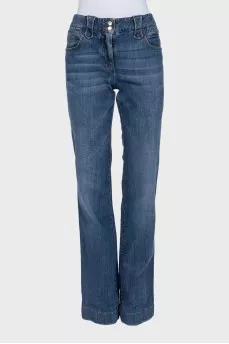 Straight-leg jeans with distressing