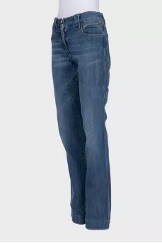 Straight-leg jeans with distressing