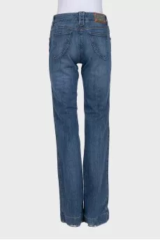 Straight-leg jeans with distressing