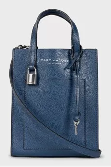 Leather crossbody bag without clasp