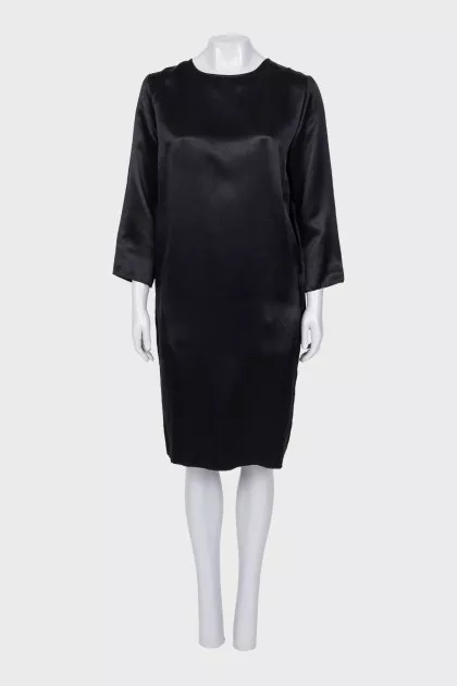 Black silk dress with a straight cut