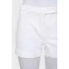 White shorts with patch pockets